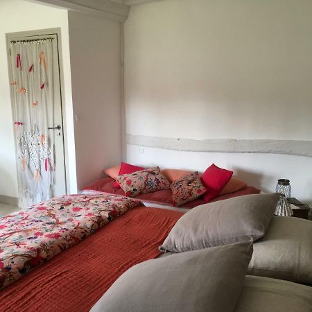 L'Atelier De Tess Bed and Breakfast Le Bec-Hellouin Eksteriør billede