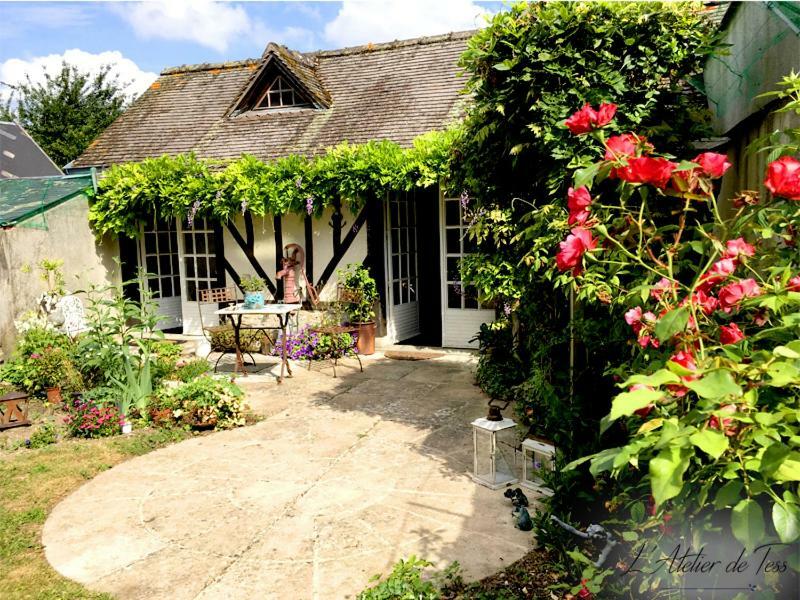 L'Atelier De Tess Bed and Breakfast Le Bec-Hellouin Eksteriør billede
