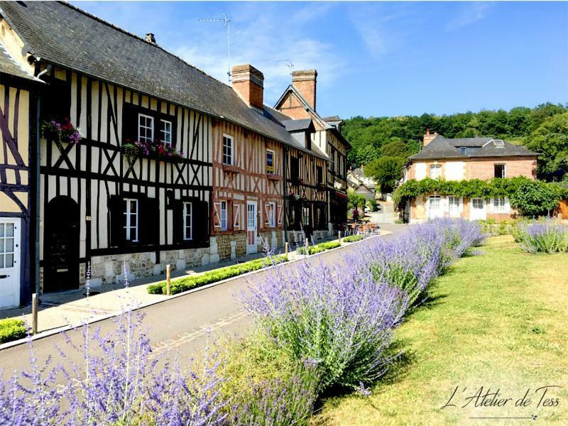 L'Atelier De Tess Bed and Breakfast Le Bec-Hellouin Eksteriør billede