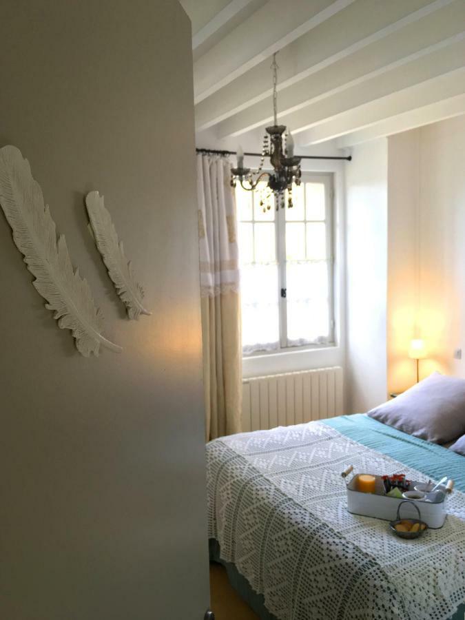 L'Atelier De Tess Bed and Breakfast Le Bec-Hellouin Eksteriør billede